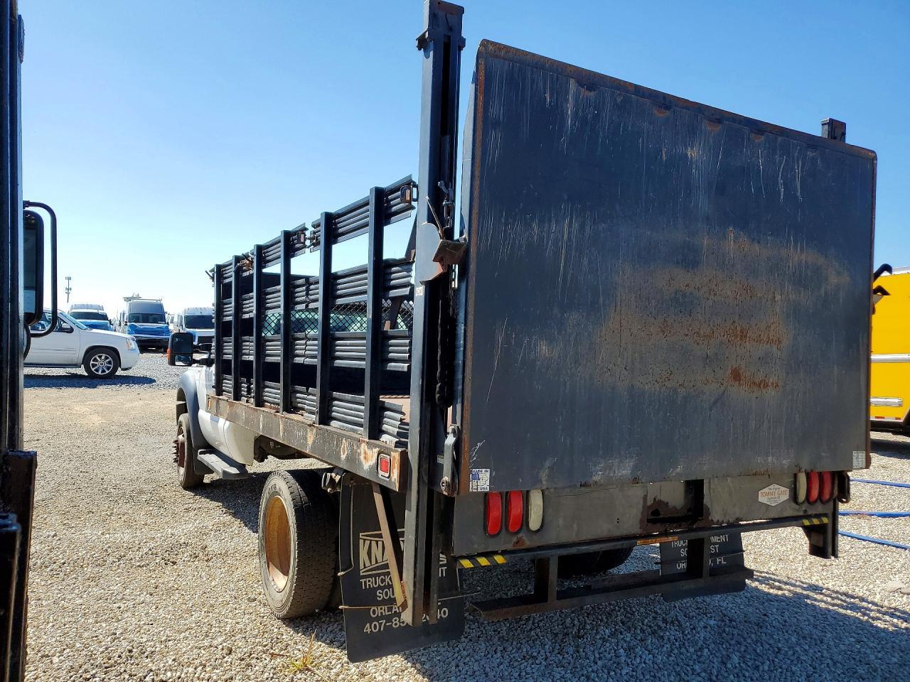 2015 Ford F550 Super Duty - Фото 2