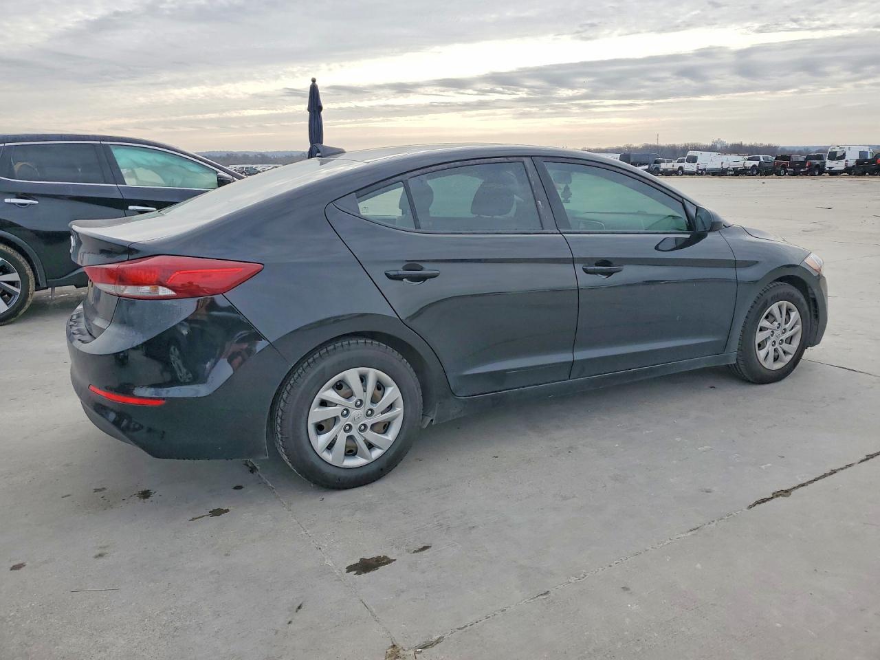 2017 Hyundai Elantra Se - Фото 3