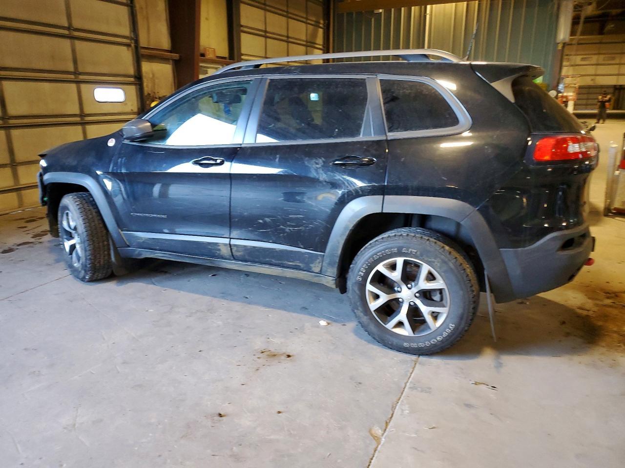 2018 Jeep Cherokee Trailhawk - Фото 2