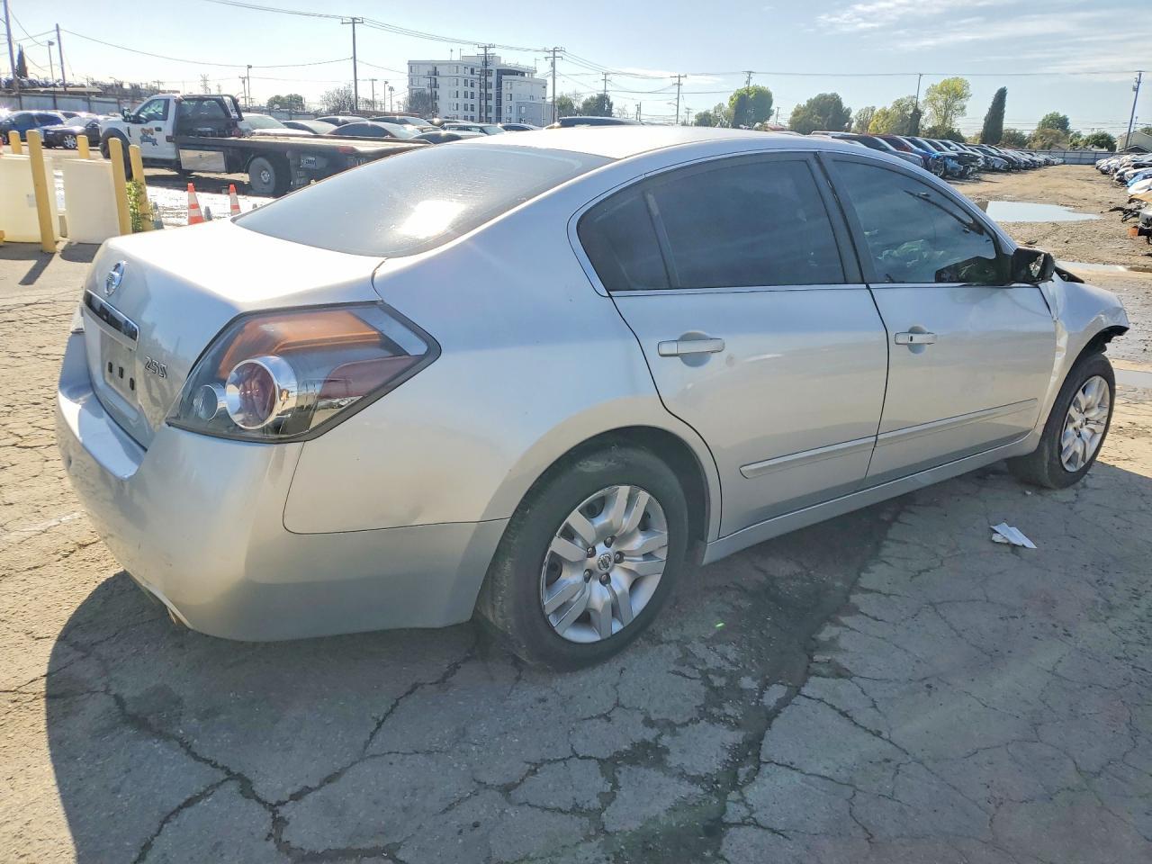 2009 Nissan Altima 2.5 - Фото 3