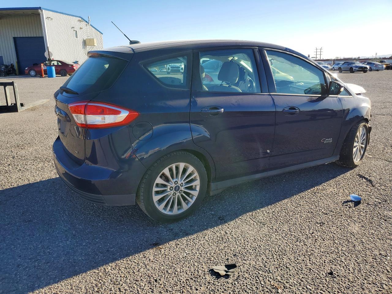 2017 Ford C-Max Se - Image 3
