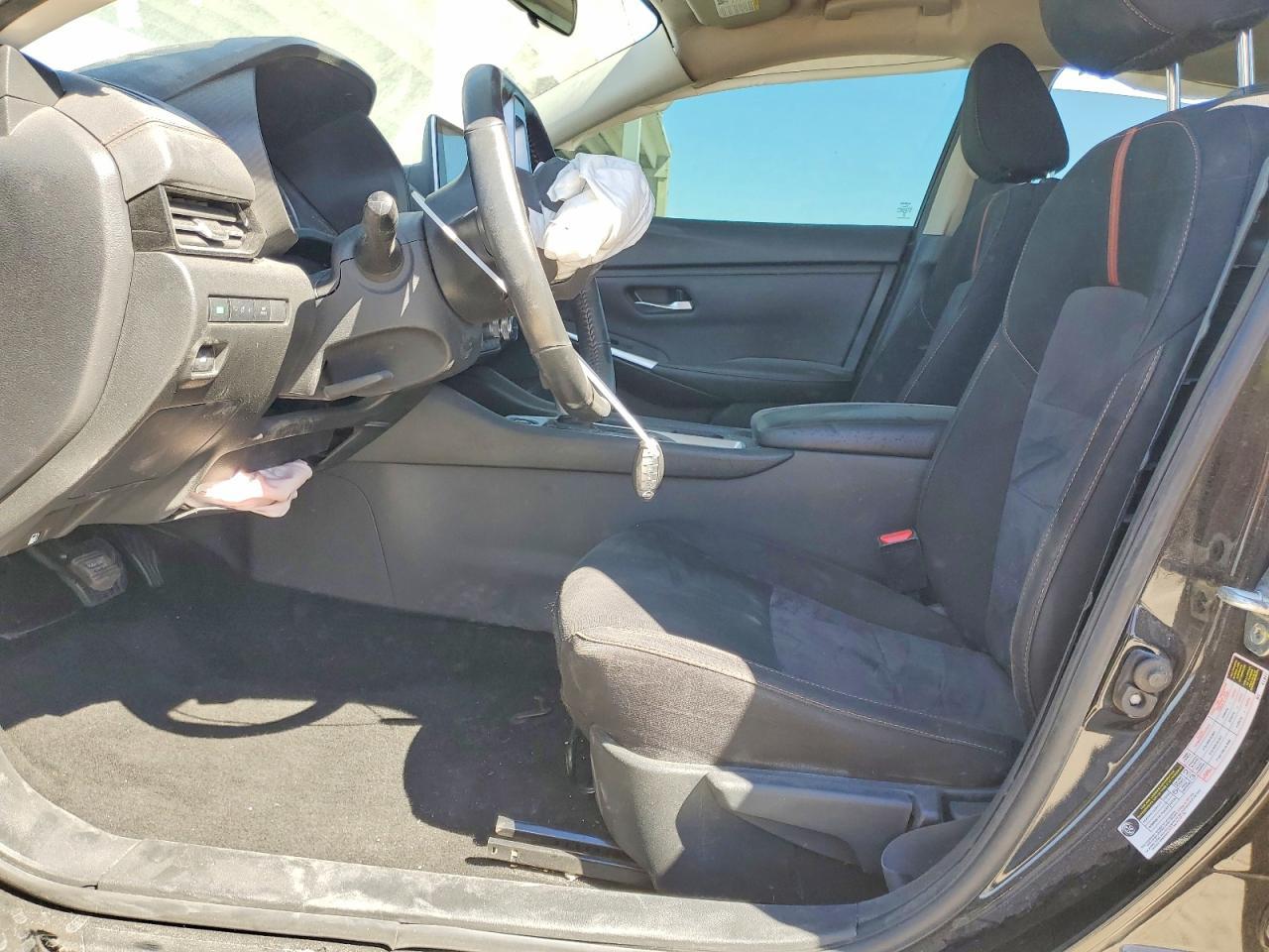 2023 Nissan Sentra Sr - Image 7