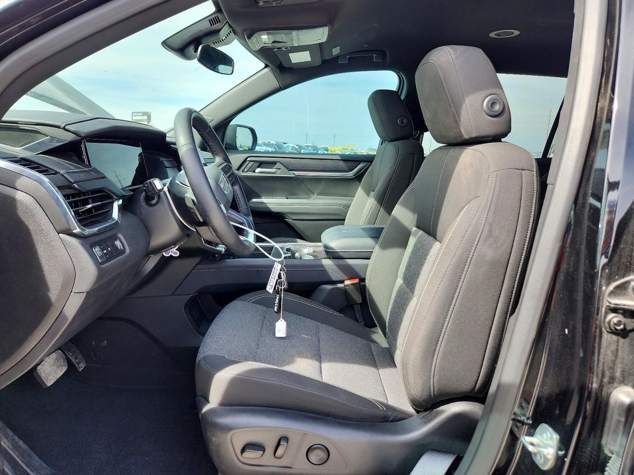 2025 GMC Acadia Elevation - Фото 7