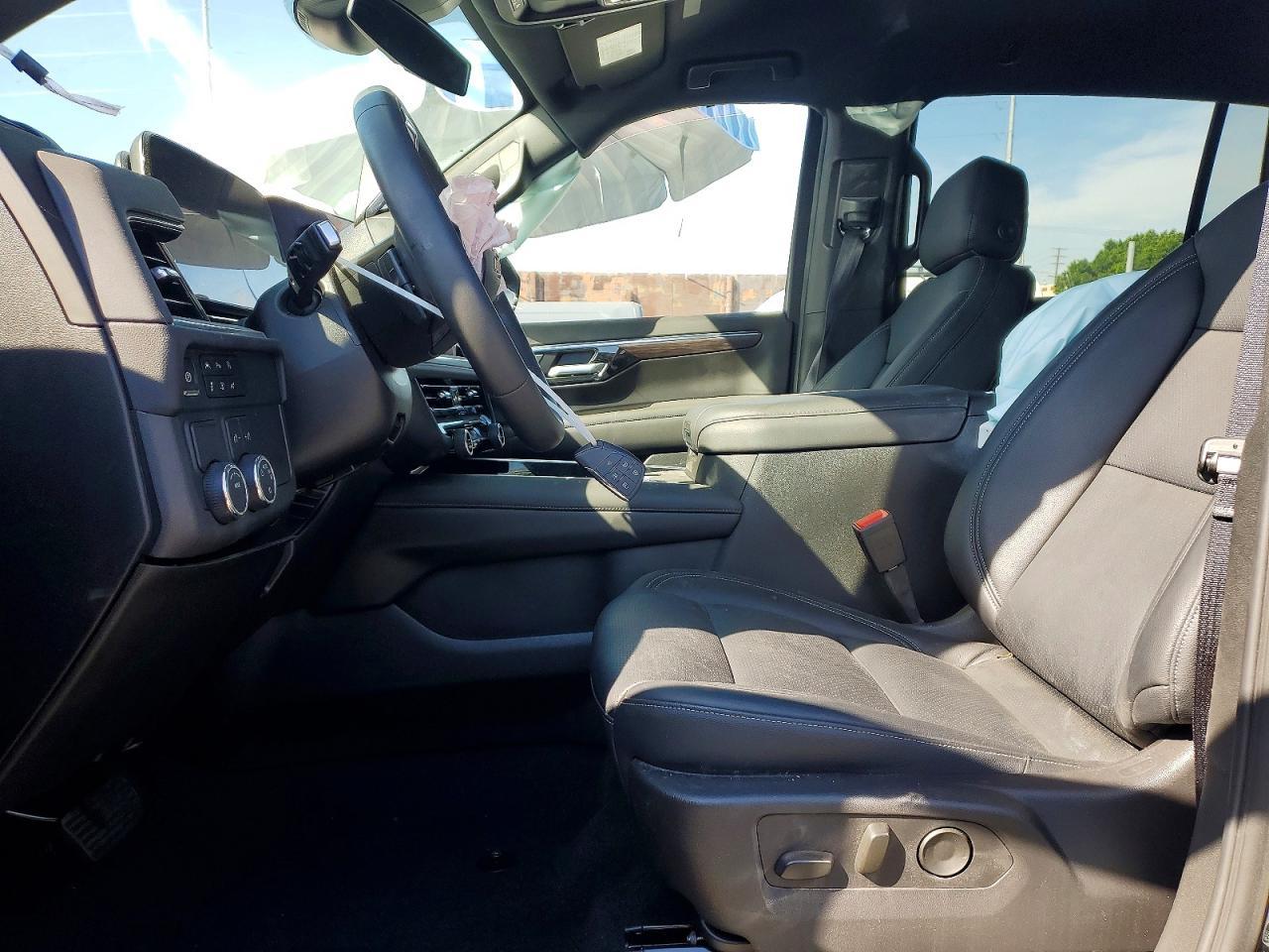 2025 Chevrolet Suburban C1500 Ls - Фото 7