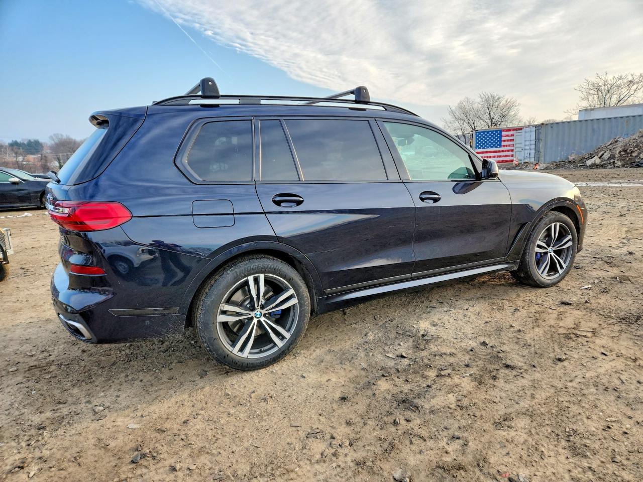 2019 BMW X7 xDrive50I - Image 3