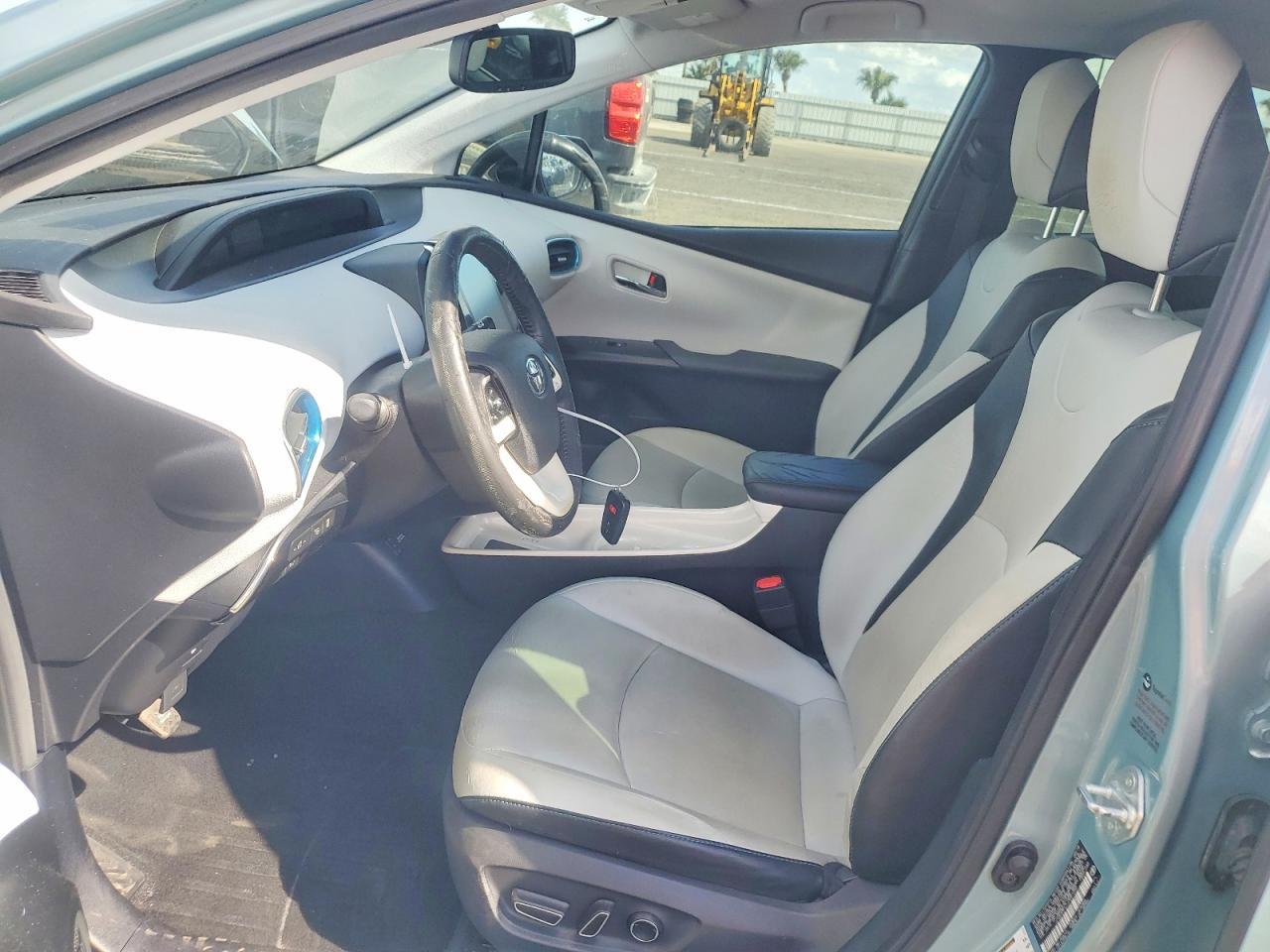 2018 Toyota Prius - Фото 7