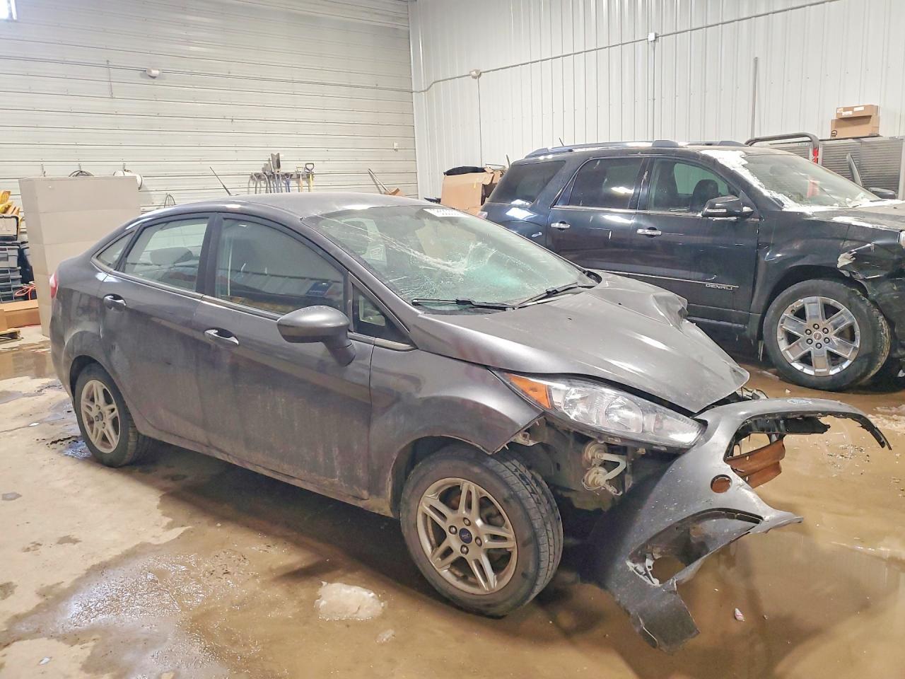 2017 Ford Fiesta Se - Фото 4