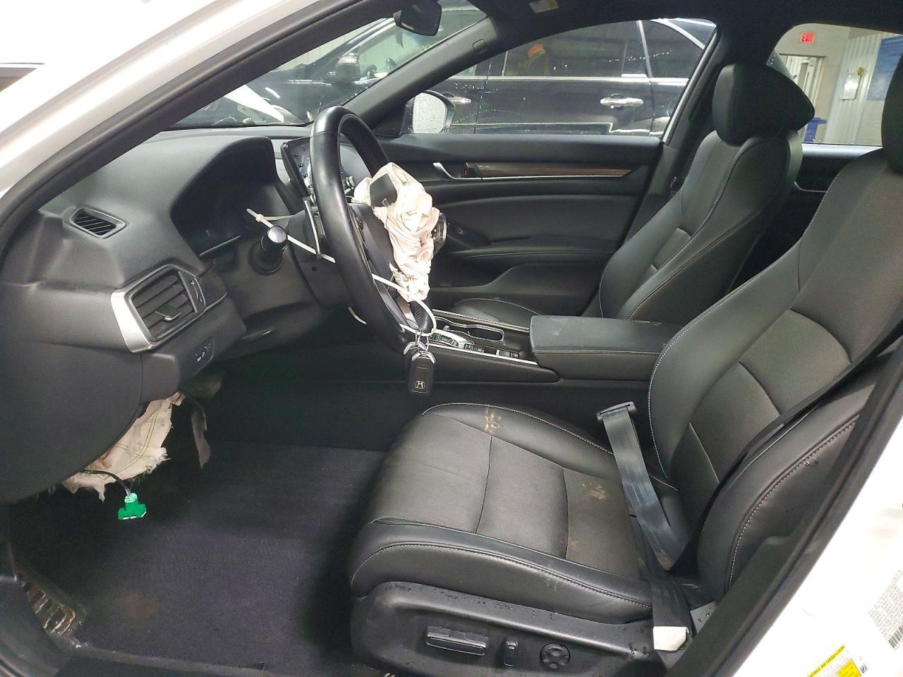 2022 Honda Accord Hybrid Sport - Image 7