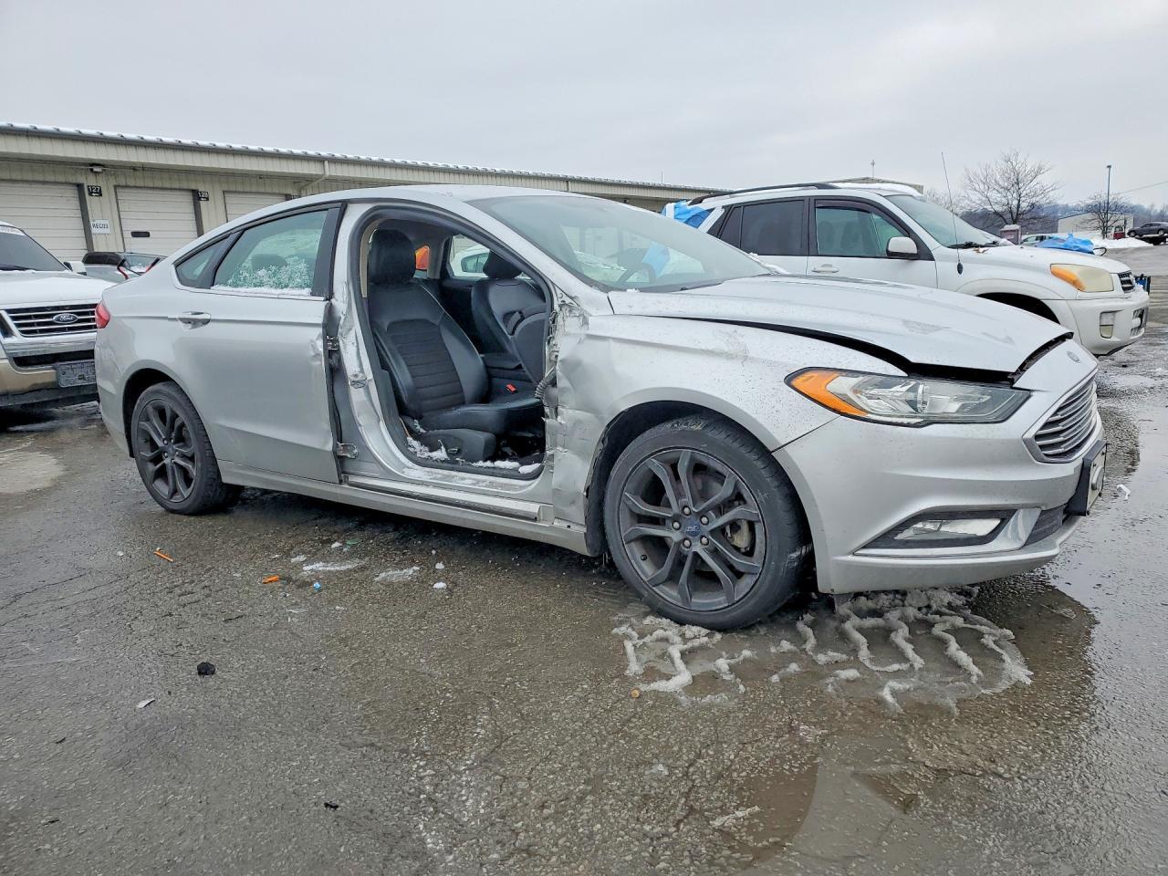 2018 Ford Fusion Se - Фото 4