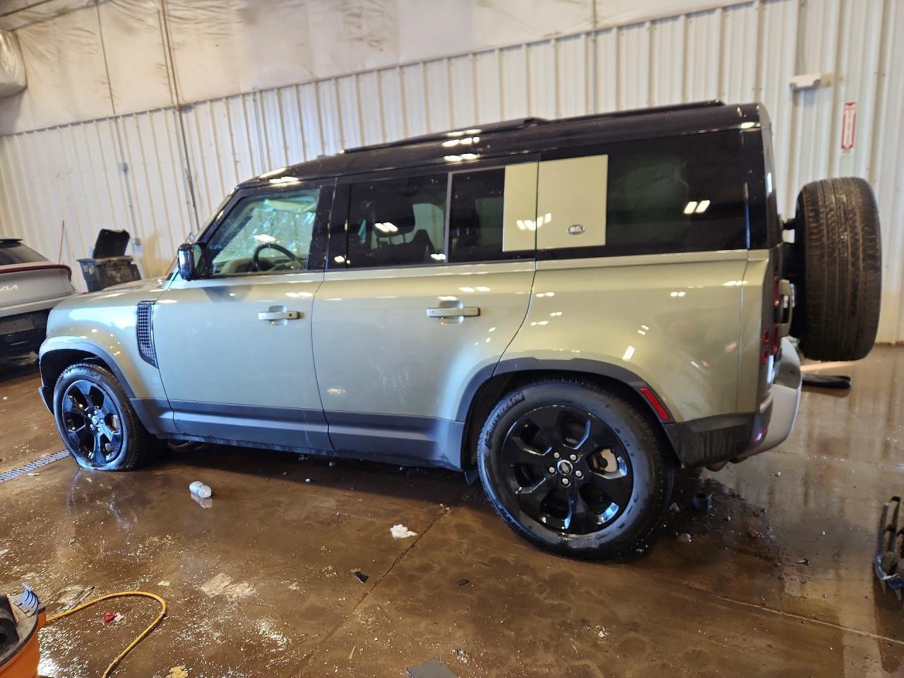 2020 Land Rover Defender 110 Hse - Image 2