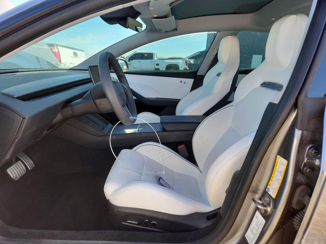 2024 Tesla Model 3 - Фото 7