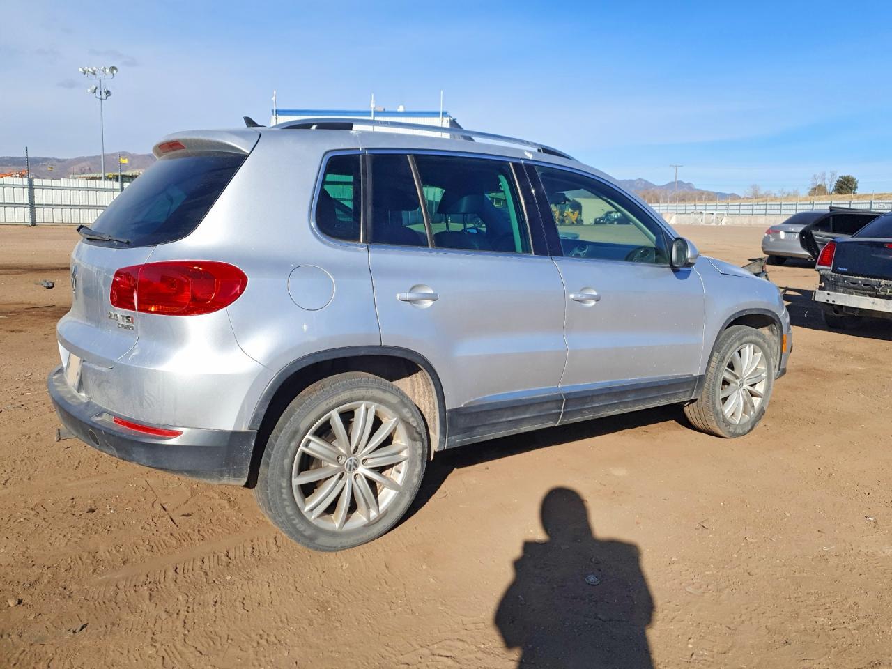 2014 Volkswagen Tiguan S - Фото 3