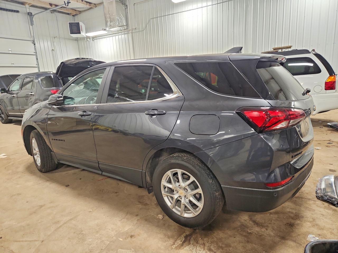 2022 Chevrolet Equinox Lt - Фото 2