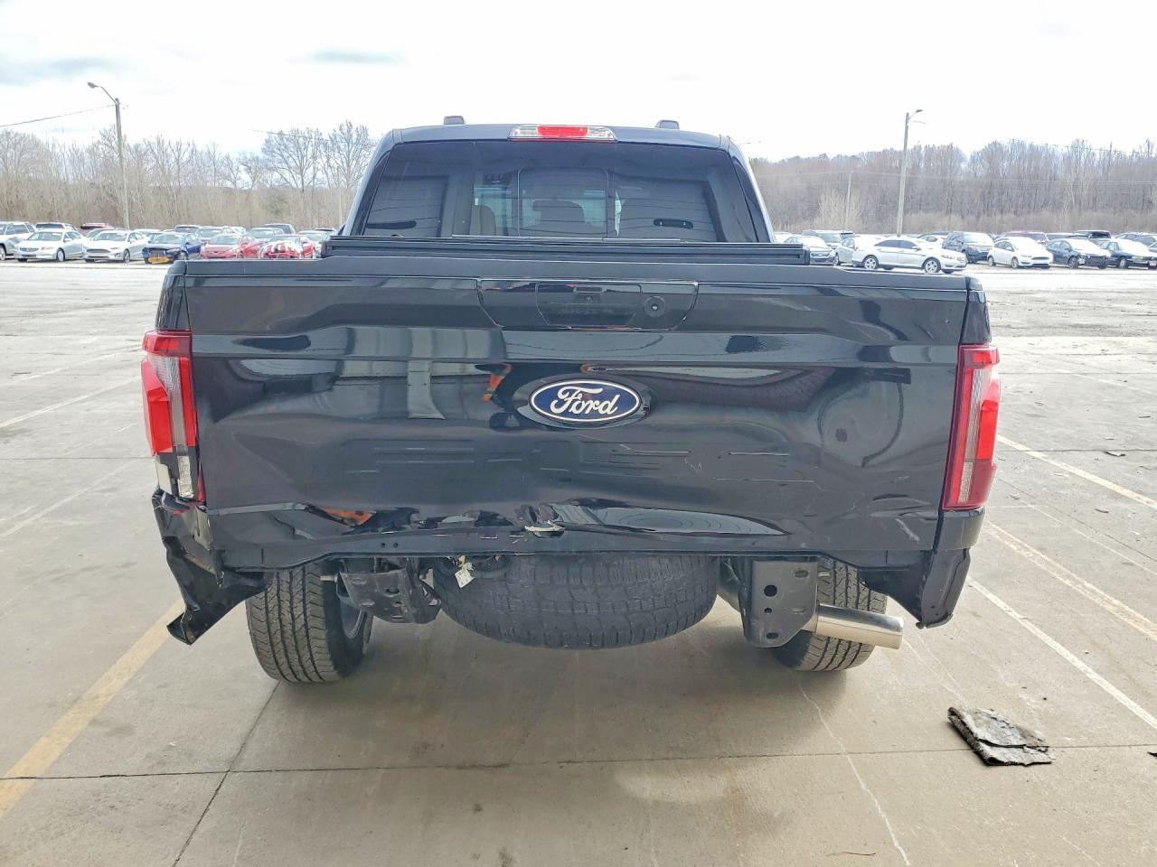 2025 Ford F150 Lariat - Фото 6