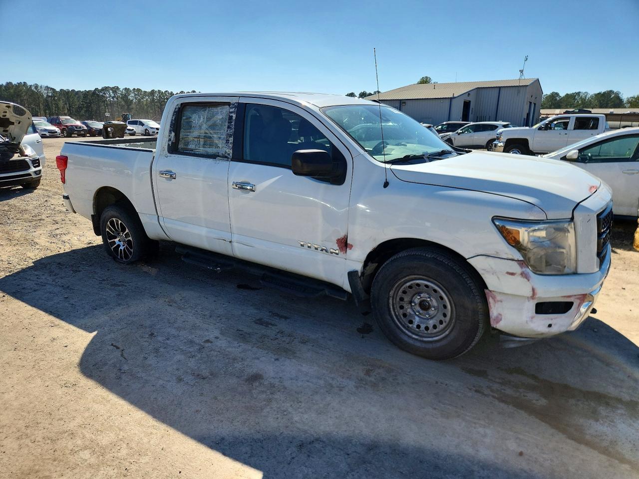 2021 Nissan Titan Sv 4Wd 5.6L V8 Crew Cab - Фото 4