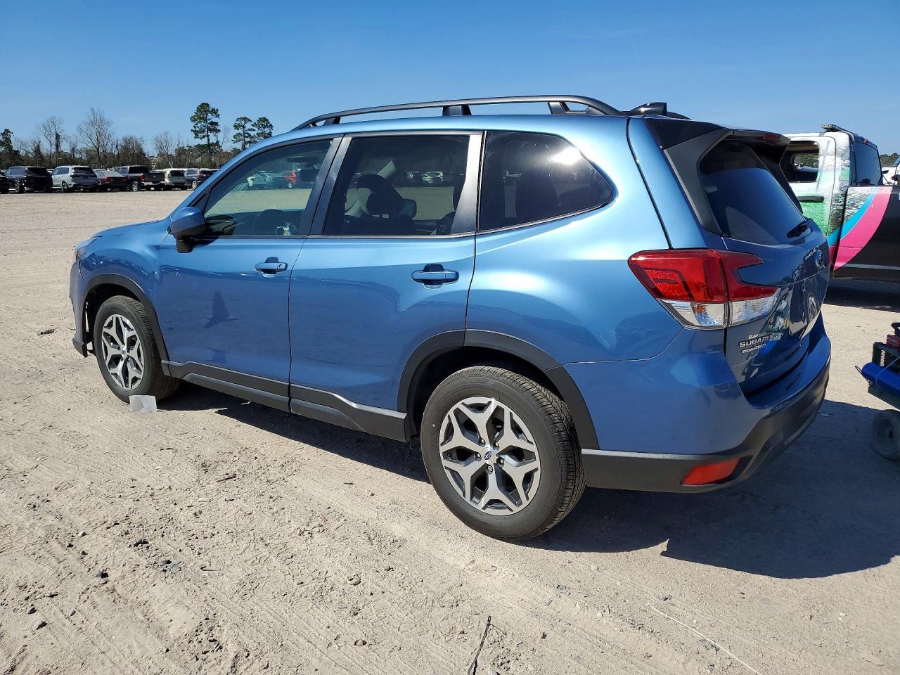 2024 Subaru Forester Premium - Фото 2