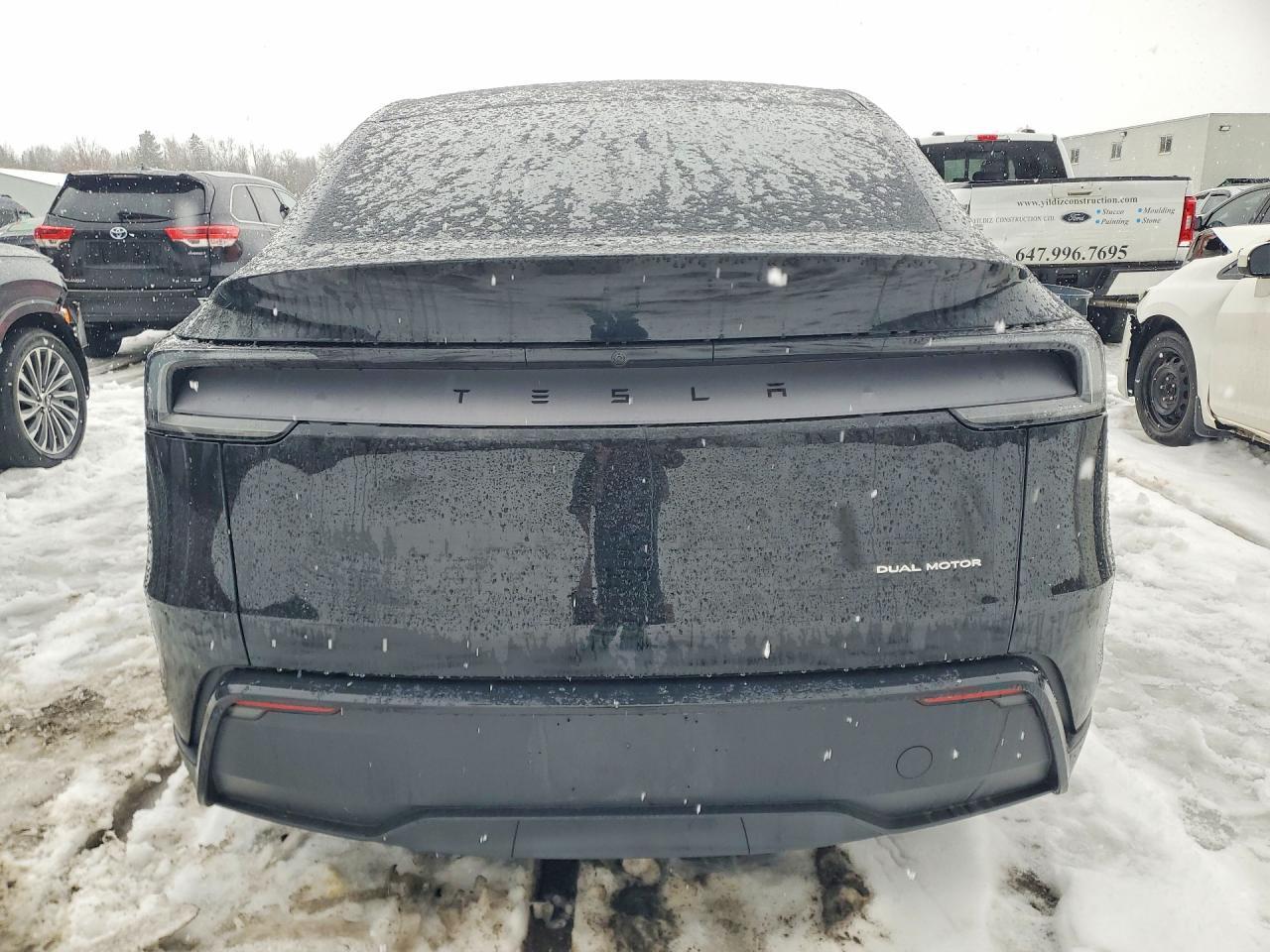 2026 Tesla Model Y - Фото 6