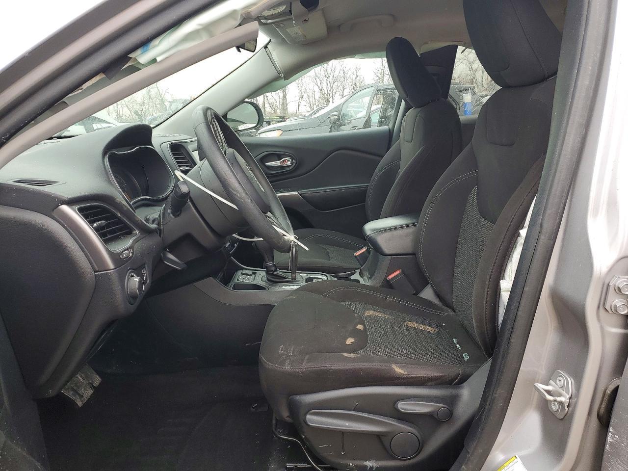 2020 Jeep Cherokee Latitude - Image 7