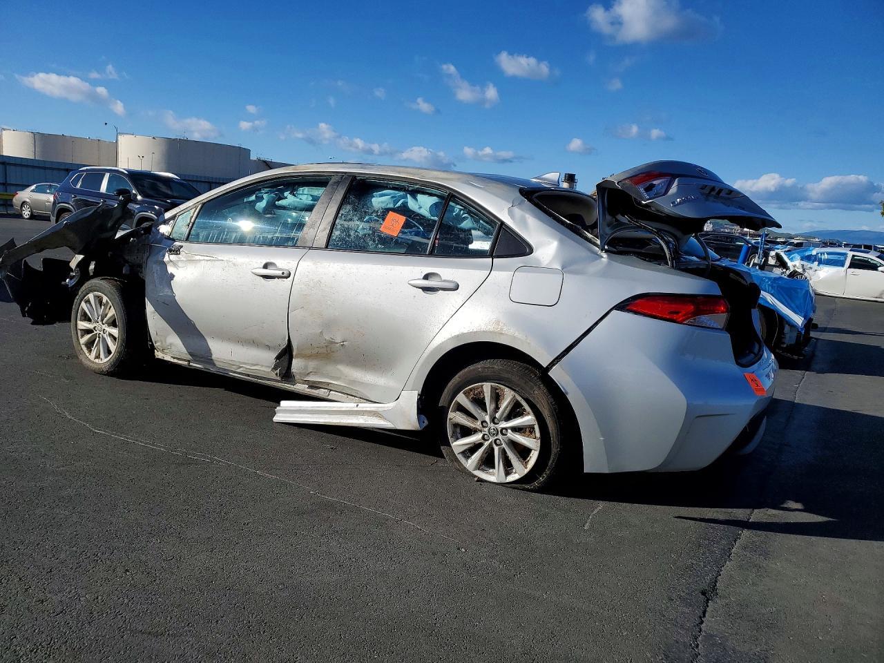 2024 Toyota Corolla Le - Фото 2