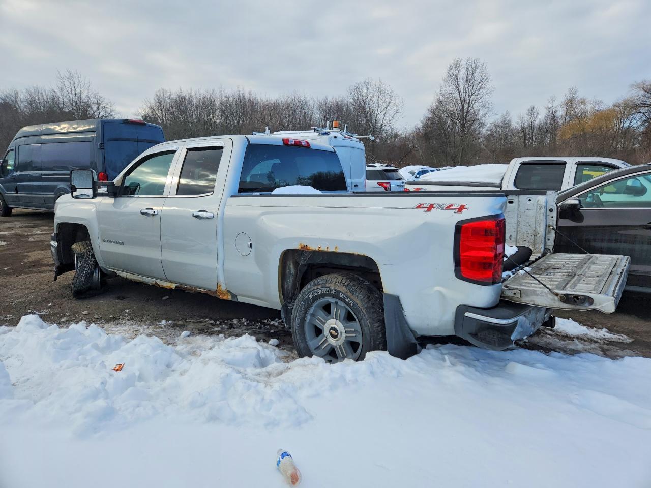 2014 Chevrolet Silverado K1500 - Image 2