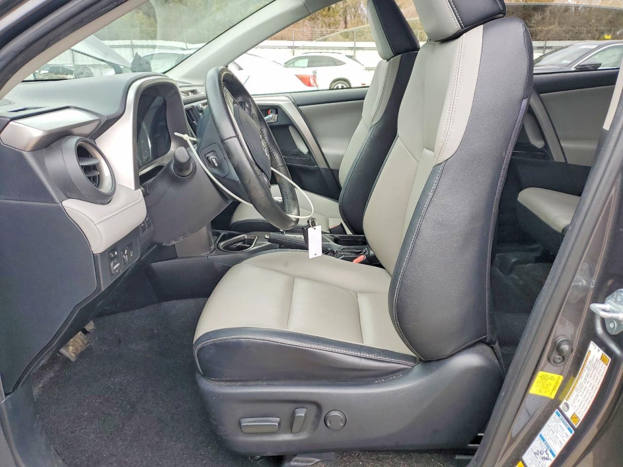 2017 Toyota Rav4 Limited - Фото 7