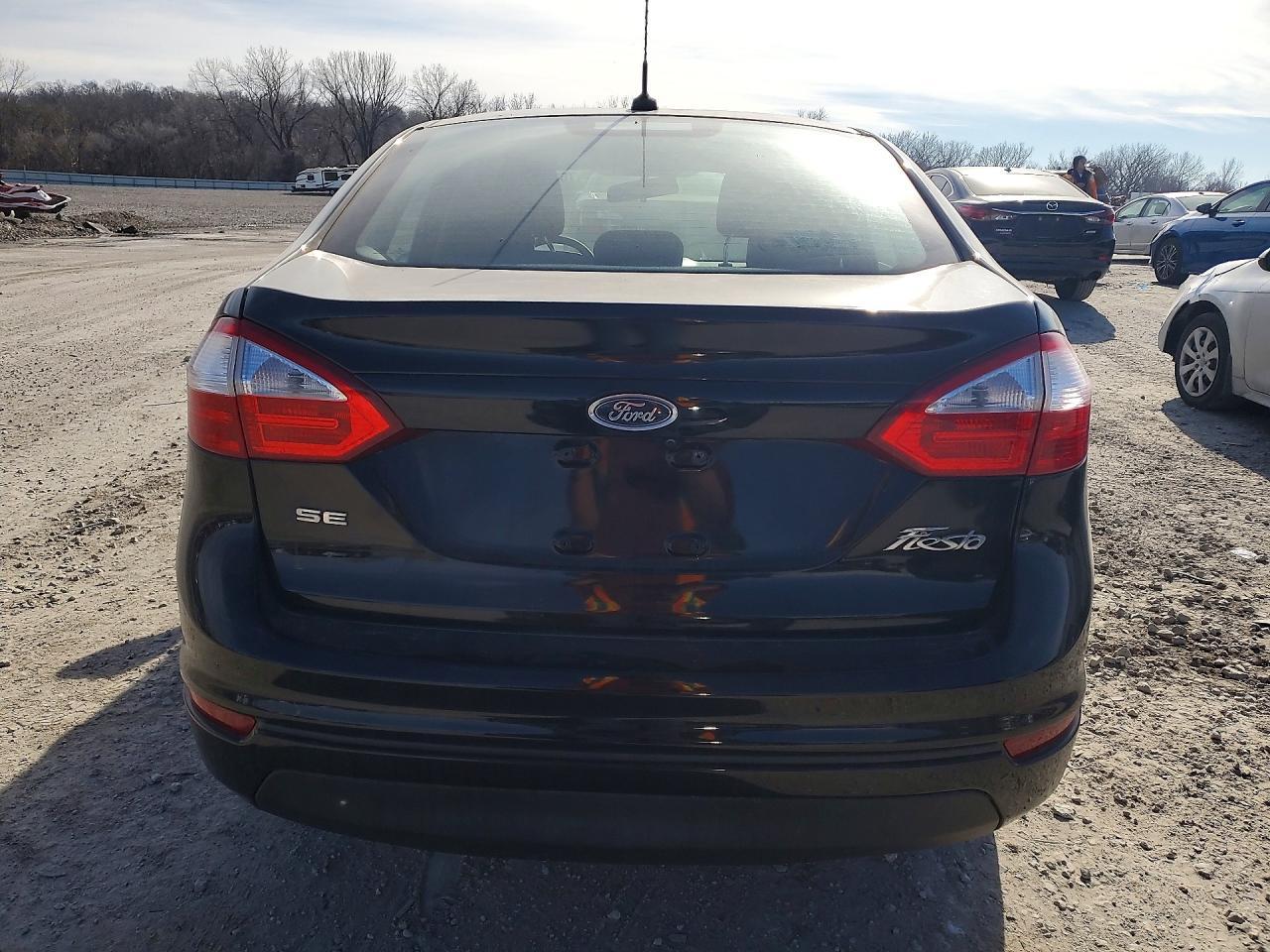 2018 Ford Fiesta - Фото 6