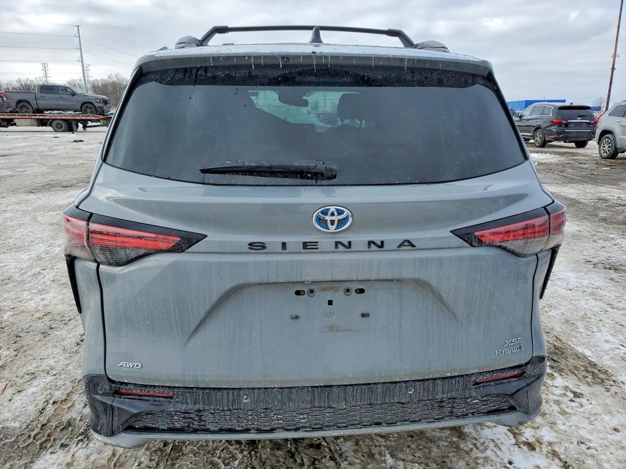 2023 Toyota Sienna Xse - Фото 6