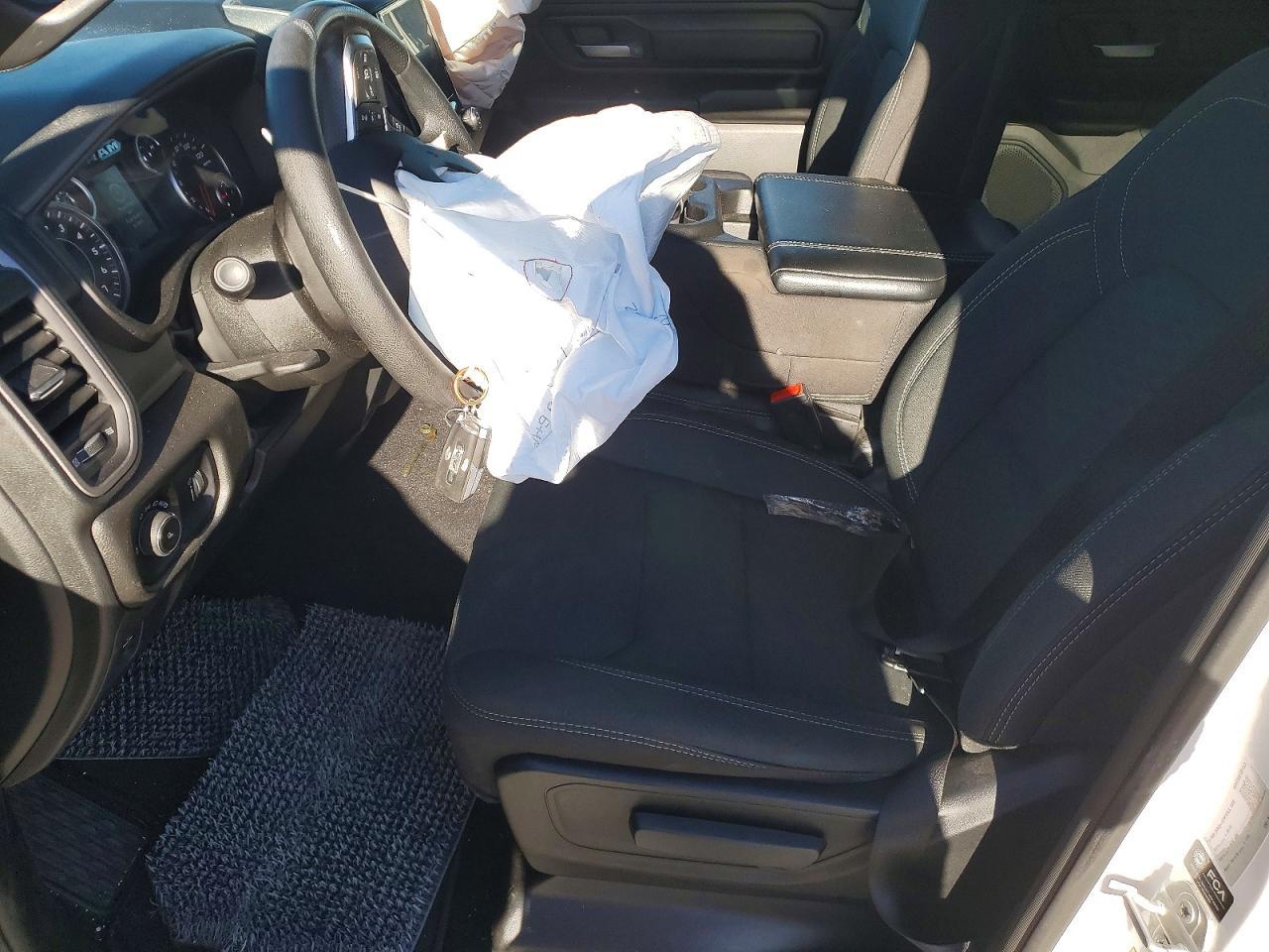 2025 Ram 1500 Tradesman - Фото 7
