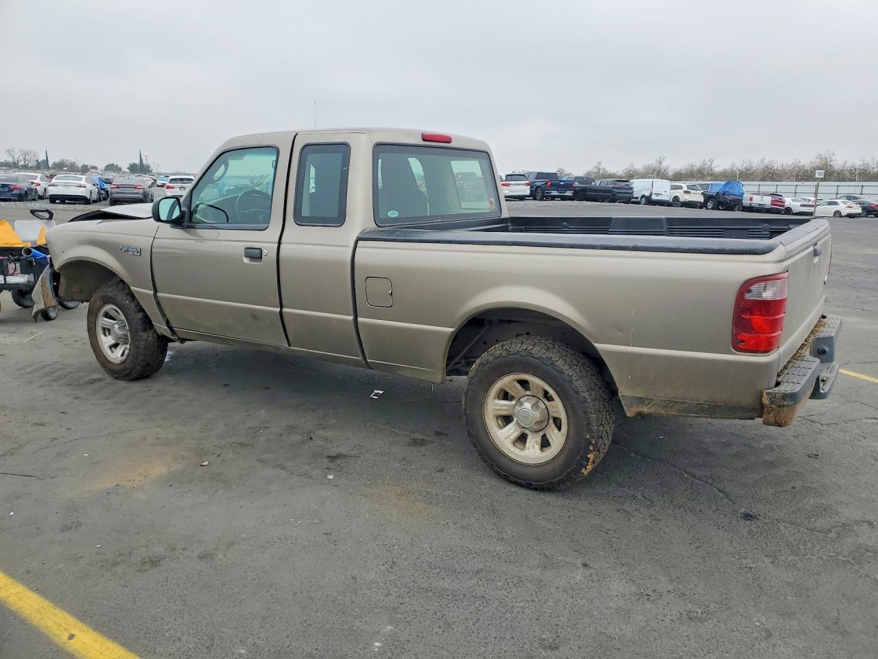 2005 Ford Ranger Super Cab - Image 2