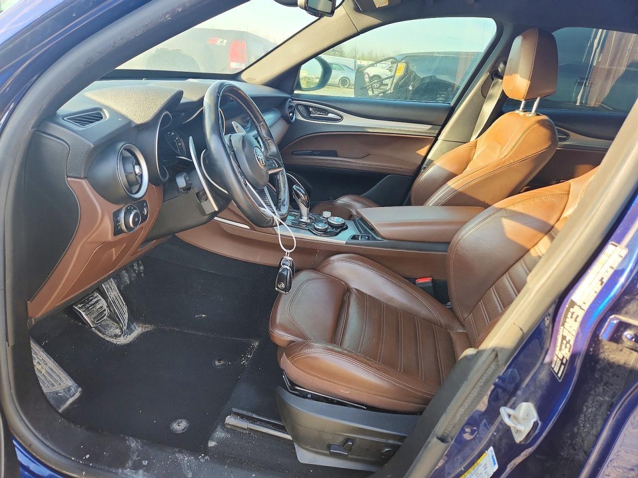 2018 Alfa Romeo Stelvio Ti Sport - Image 7