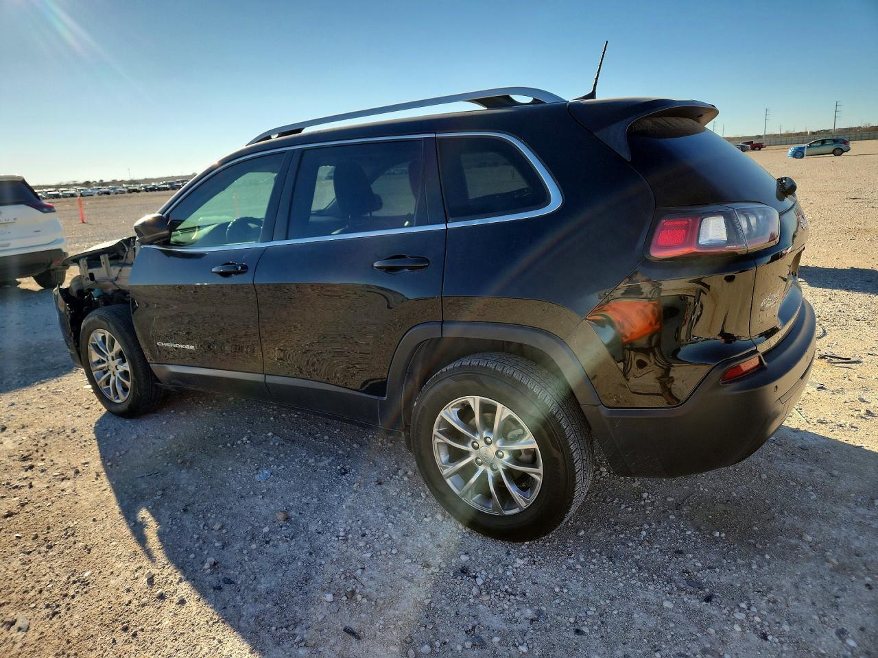 2019 Jeep Cherokee Latitude Plus - Фото 2
