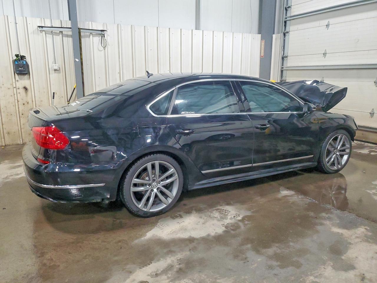 2016 Volkswagen Passat S - Фото 3