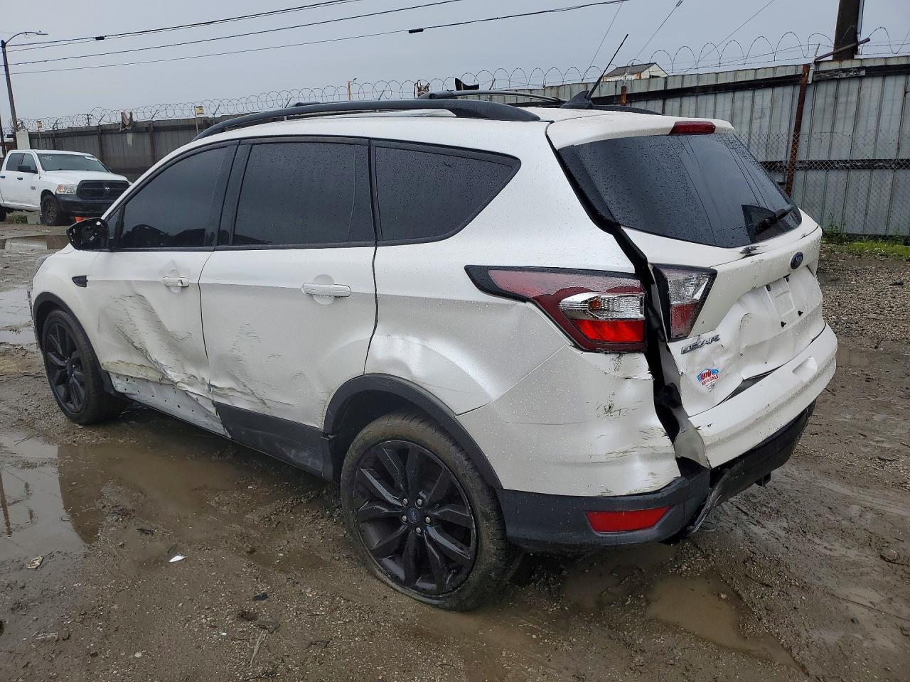 2018 Ford Escape Sel - Фото 2