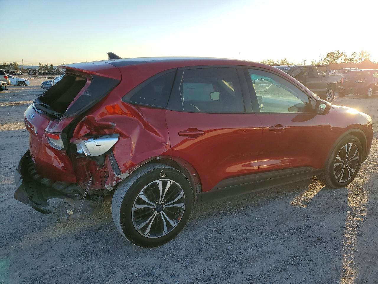 2022 Ford Escape Se - Image 3