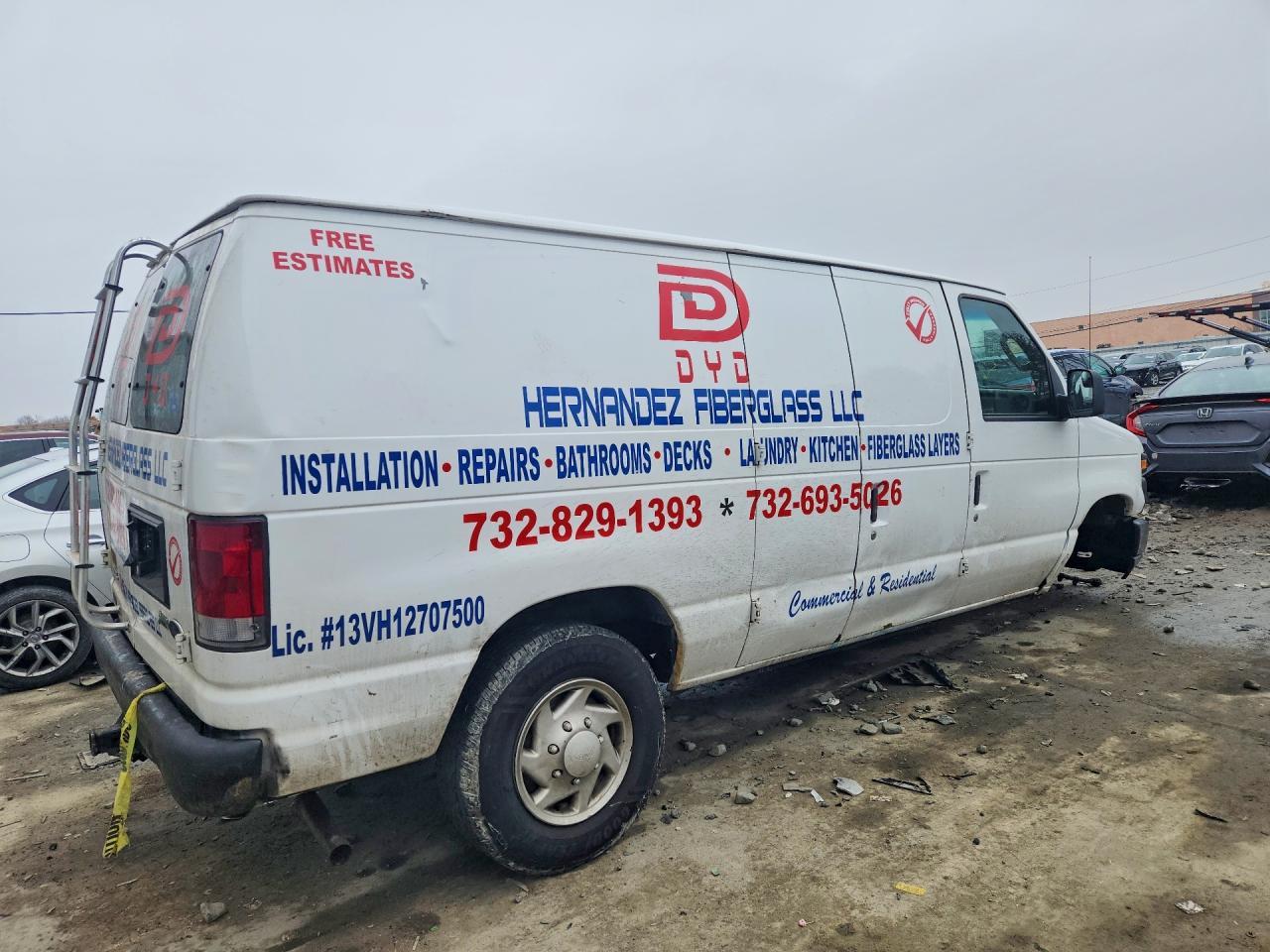2013 Ford Econoline E250 Van - Фото 3
