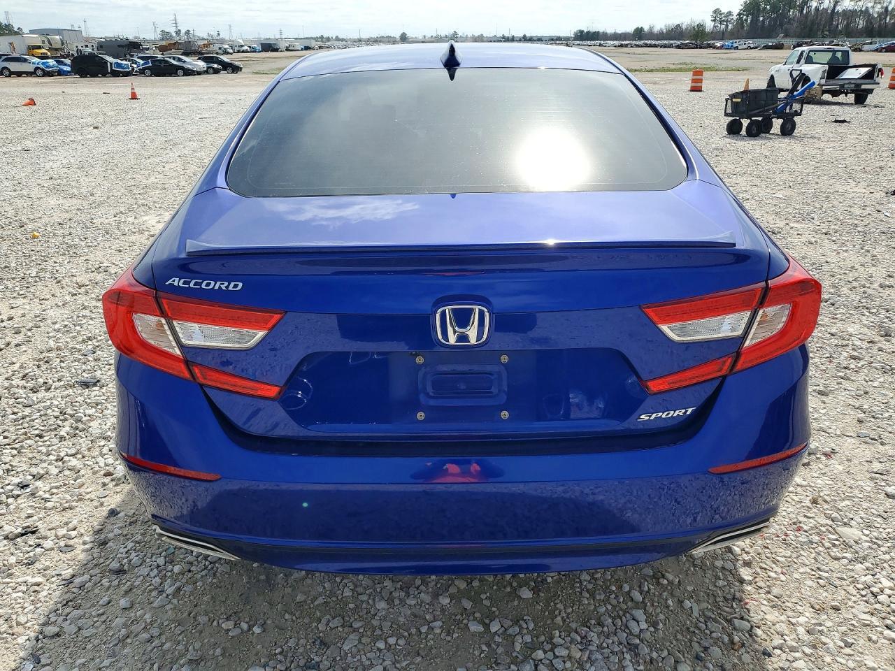 2018 Honda Accord Sport - Image 6