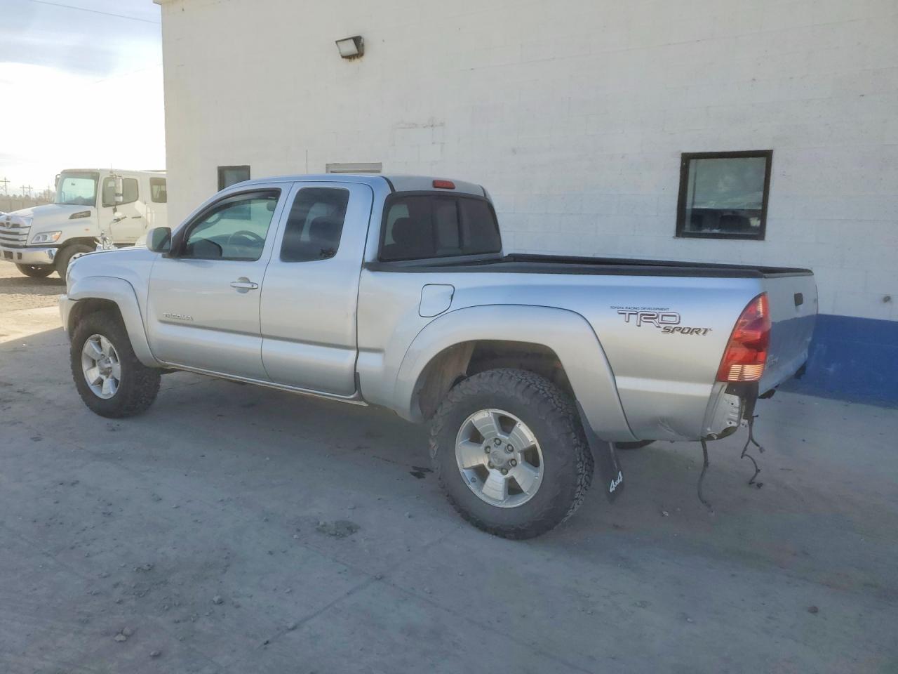 2008 Toyota Tacoma V6 - Фото 2