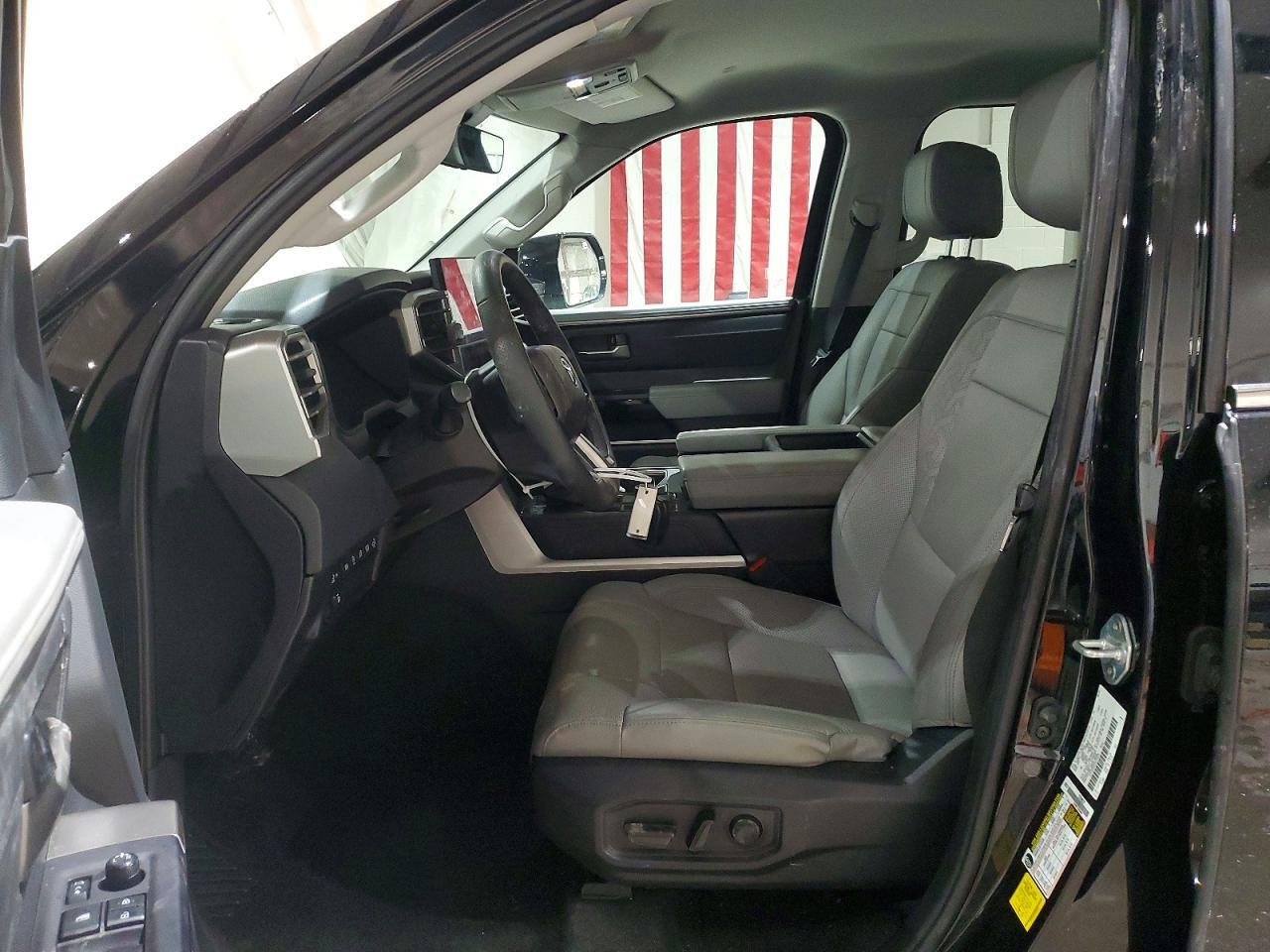 2024 Toyota Tundra Limited - Фото 7