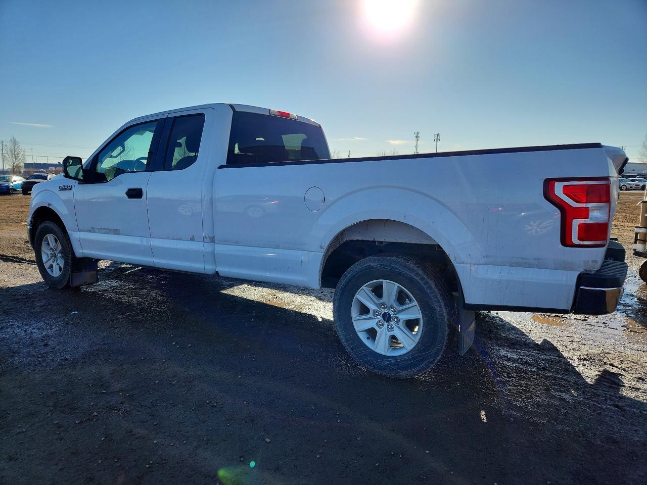 2020 Ford F150 Super Cab - Фото 2