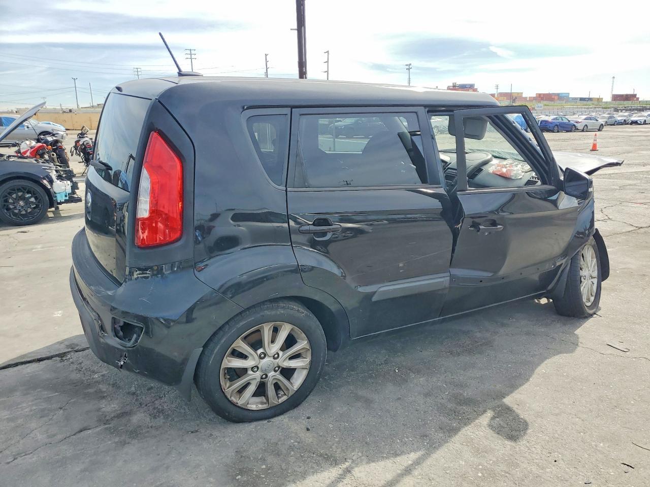 2013 Kia Soul + - Фото 3