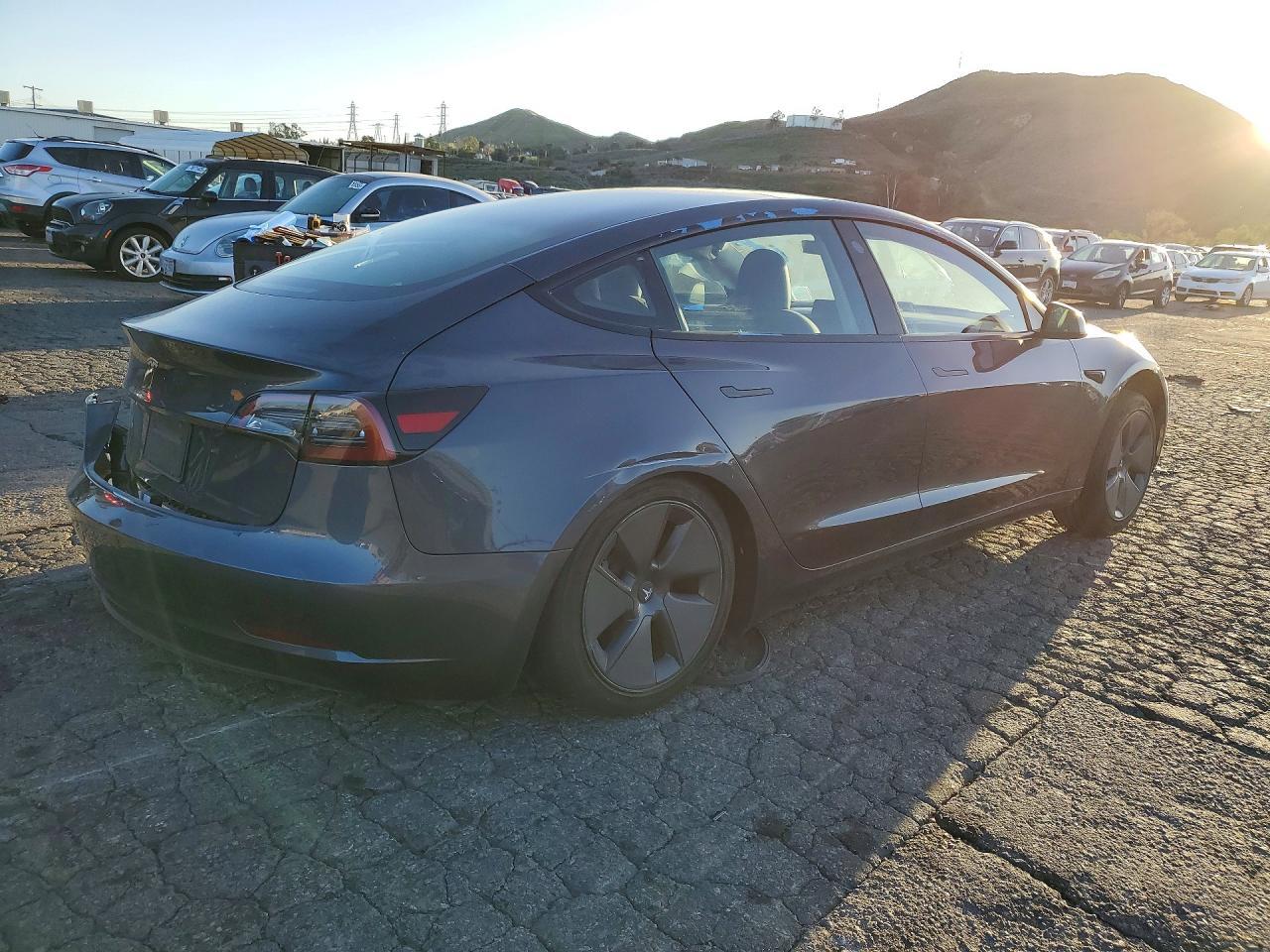 2023 Tesla Model 3 - Image 3