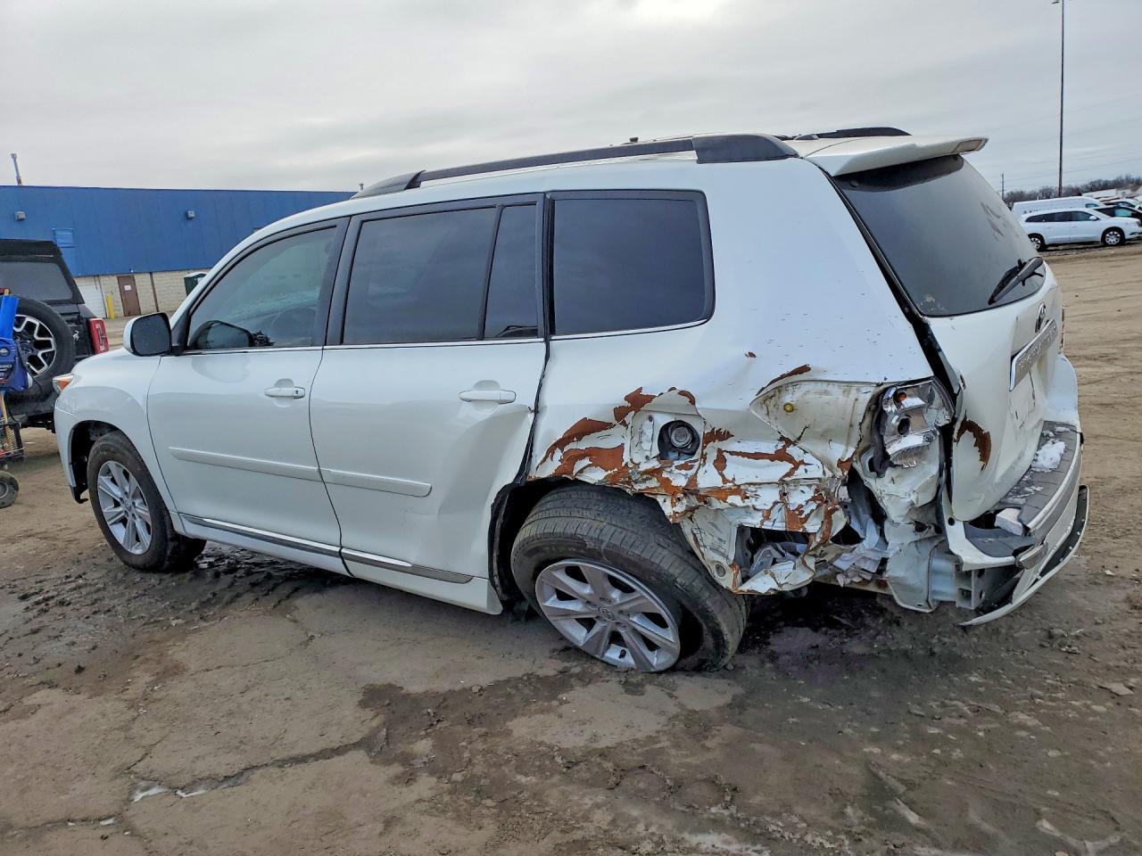 2013 Toyota Highlander Hybrid Base - Фото 2