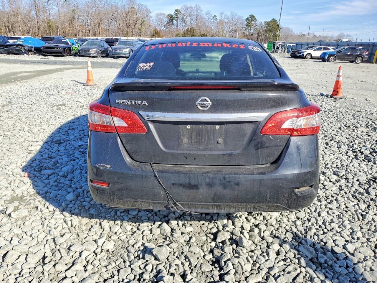 2015 Nissan Sentra S - Image 6
