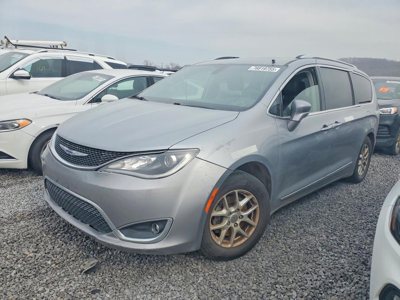 2020 Chrysler Pacifica Touring L