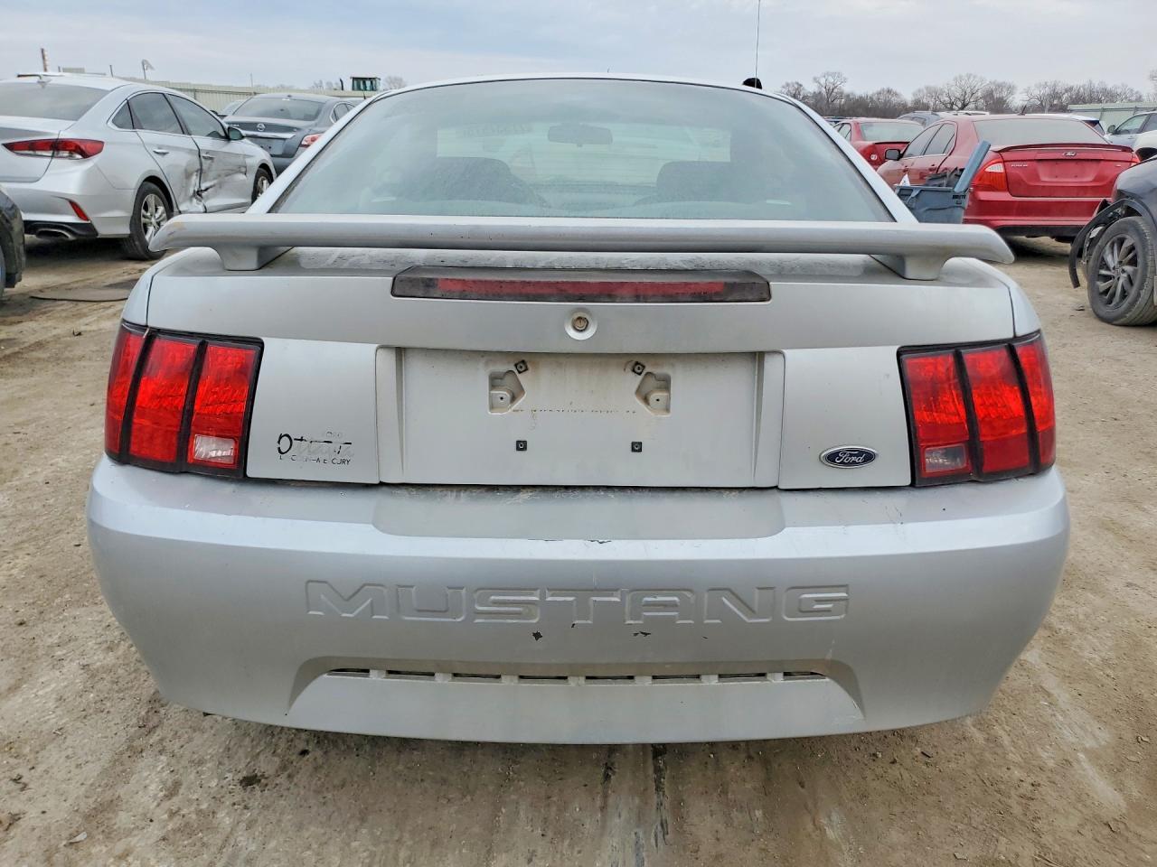 2004 Ford Mustang - Фото 6