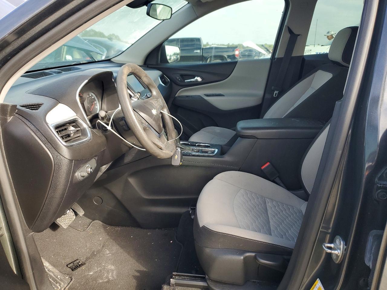 2019 Chevrolet Equinox Ls - Image 7