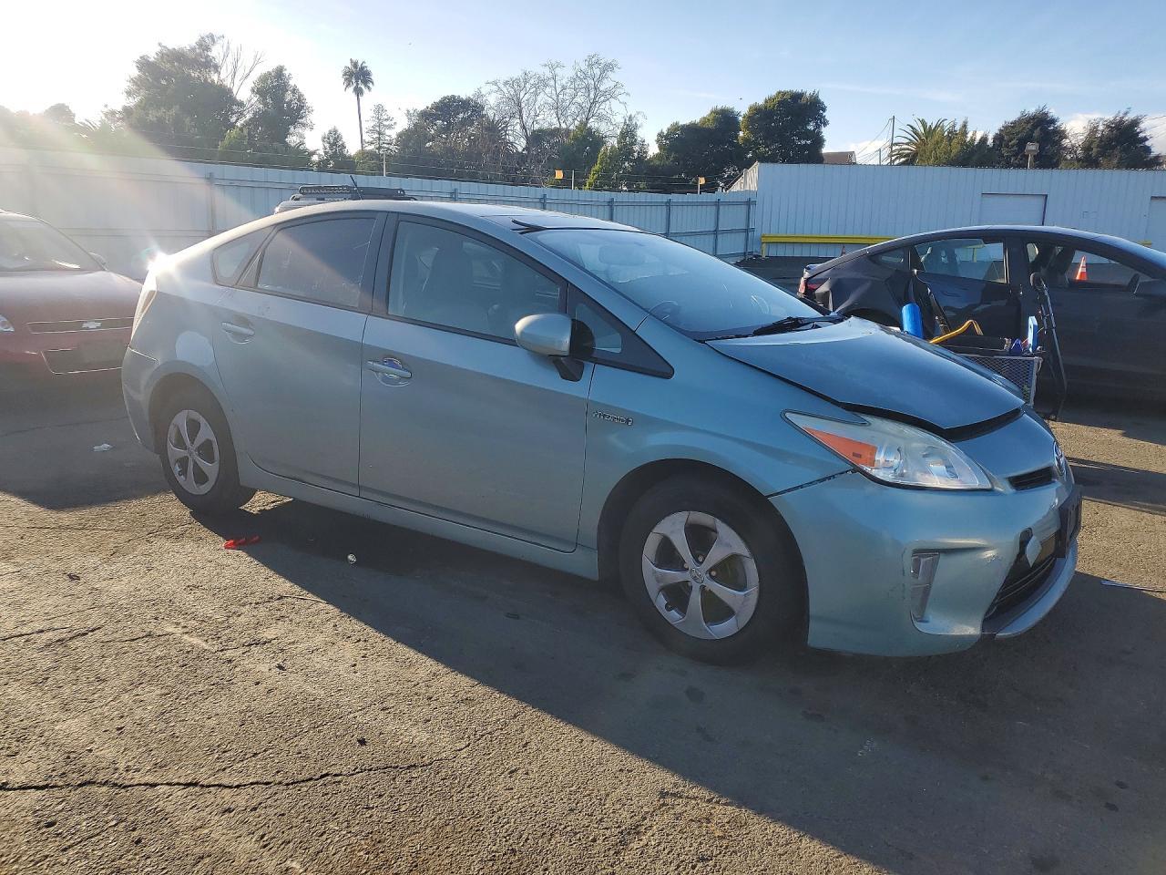 2014 Toyota Prius Four - Image 4