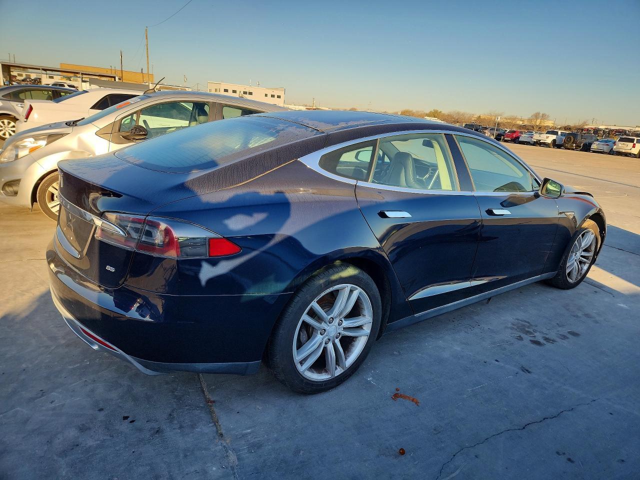 2013 Tesla Model S - Image 3