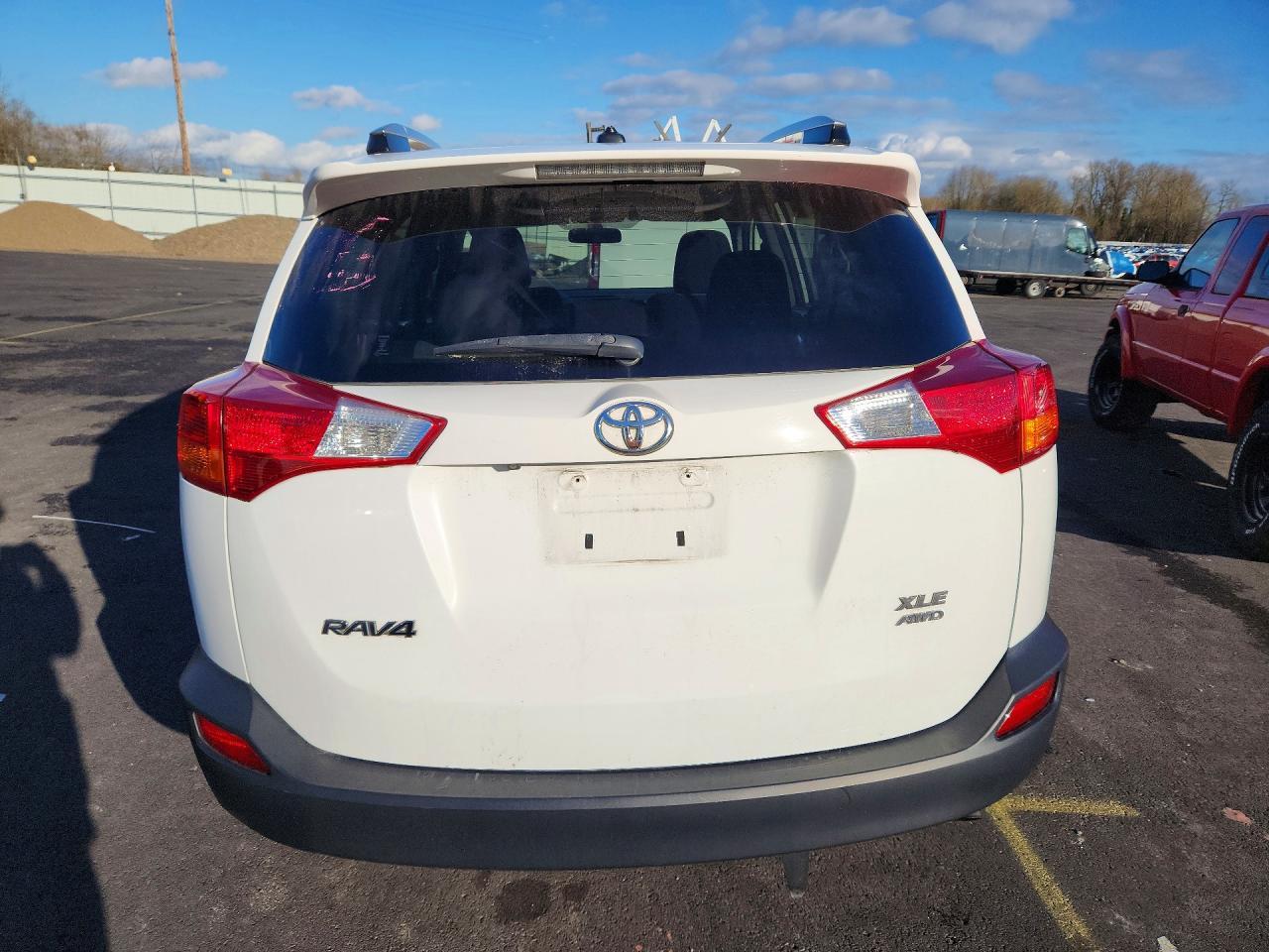2015 Toyota Rav4 Xle - Image 6