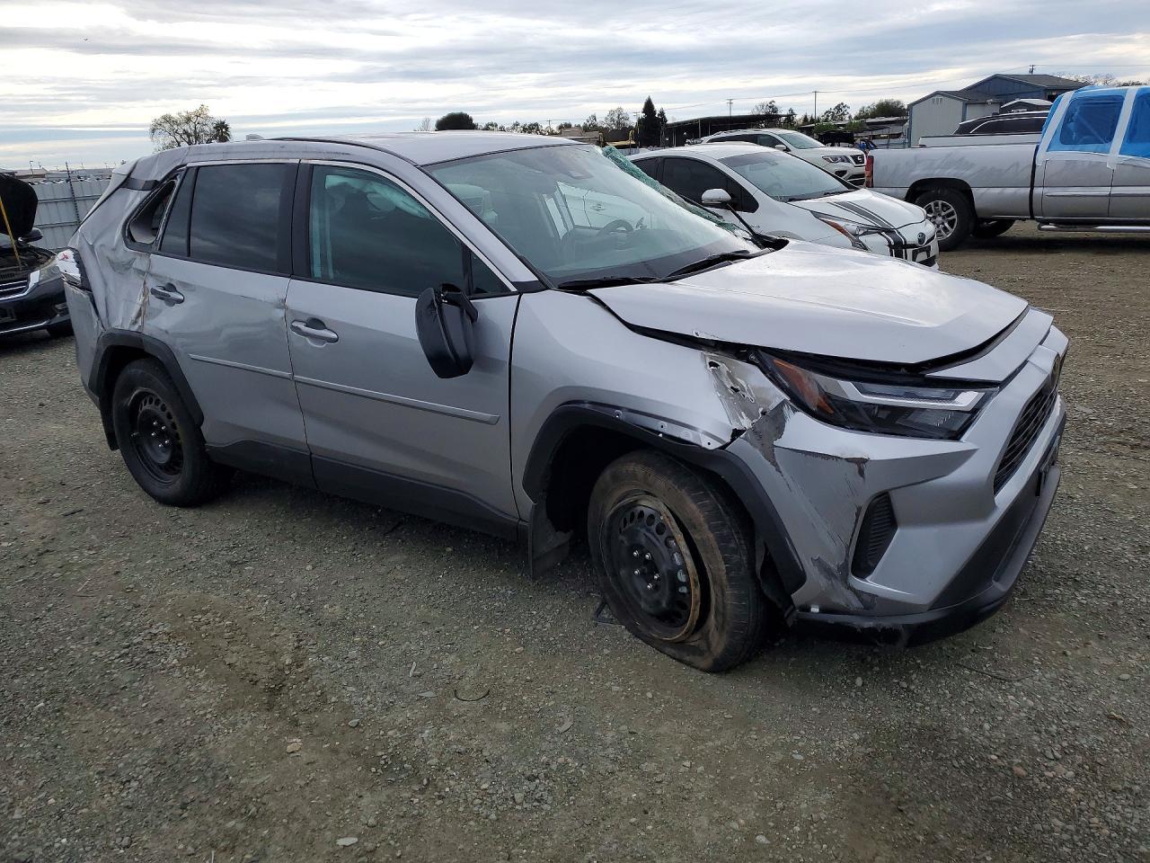 2024 Toyota Rav4 Le - Фото 4